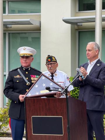 Col Bill Perez and MDB